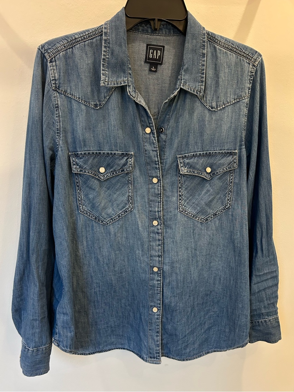 Gap Western Snap Front Shirt Lightweight Denim size L